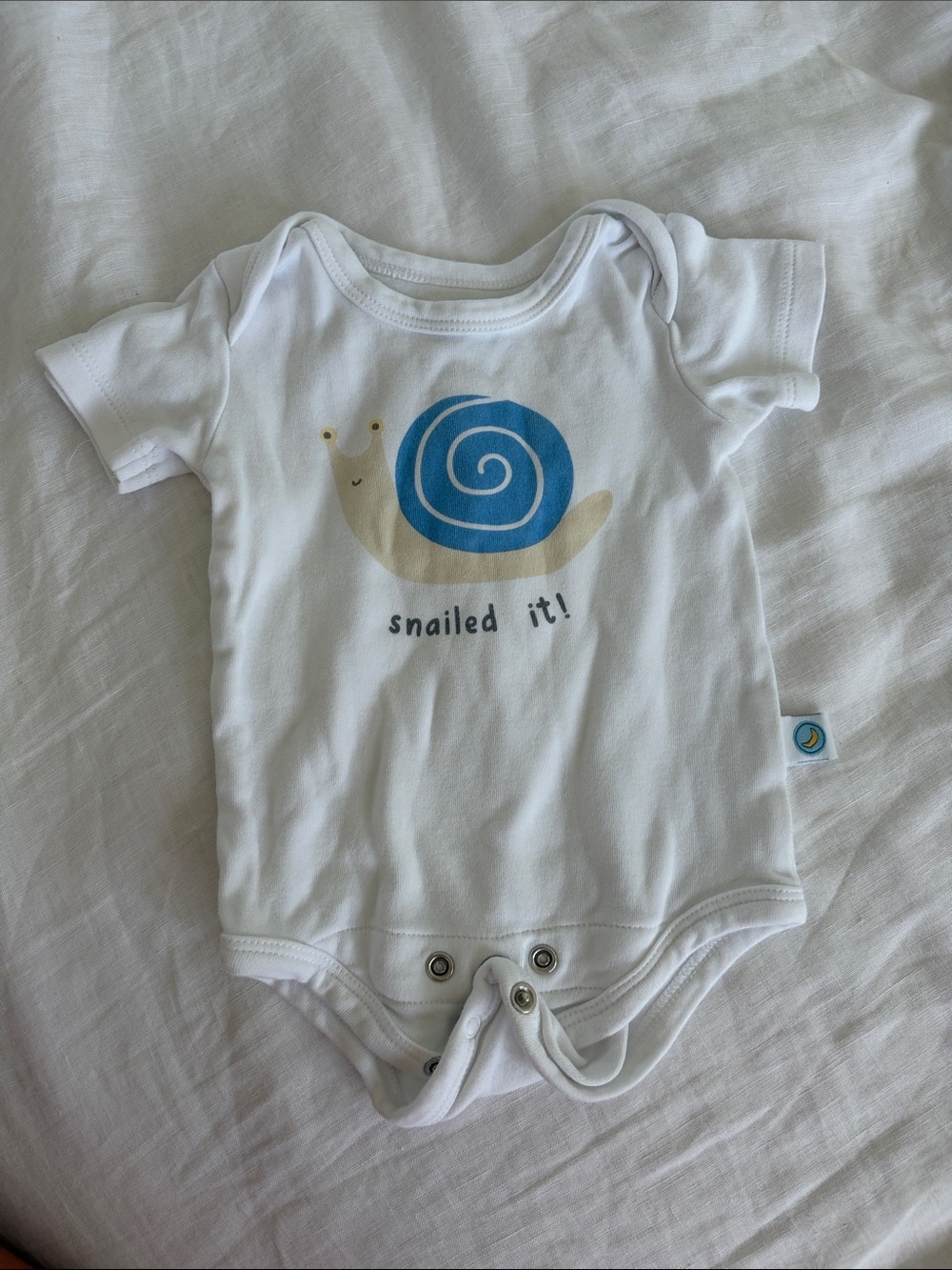 Organic cotton baby One-Piece Bodysuit with Blue Snail Graphic